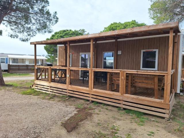 Mobil-home Premium 6 couchages Camping La Marine 4 étoiles Homair