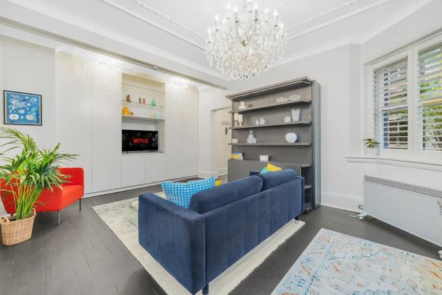 Stylish 1-Bedroom Retreat