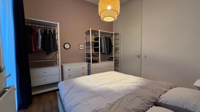 Entire appartment - with Private Parking