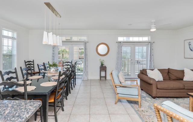Steps to Beach, Sleeps 24, Pool, Hot Tub, Ocean Views