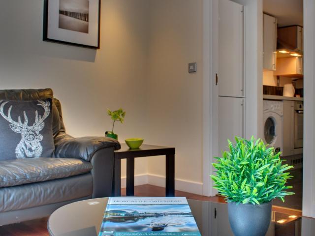 Crown Apartments 102 - Uk3378