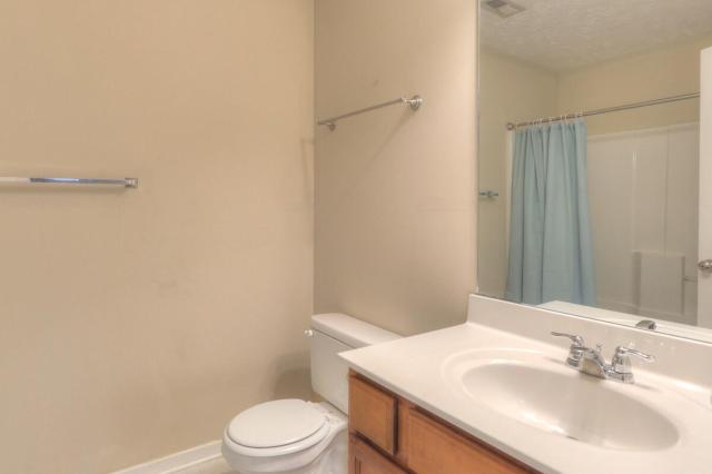 Glenmore-Quiet, comfortable, convenient location