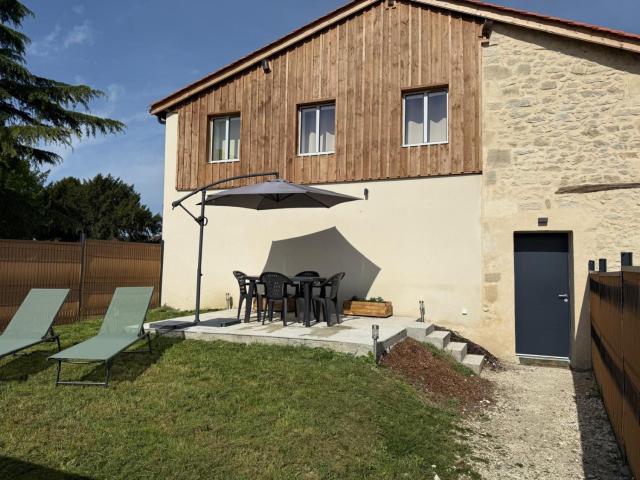 ô Vignes & Bastides " L'échappée Lapébie ", appartement cosy