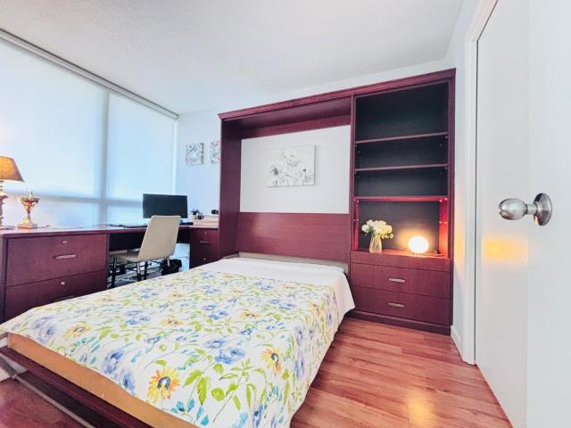Home in Vancouver 2BR 2BA Suite