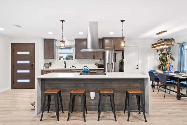 Designer Escape with Pool Firepit Game Room BBQ