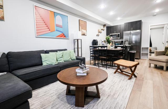 4beds3Bath-Brand New,Central,WD,Crib
