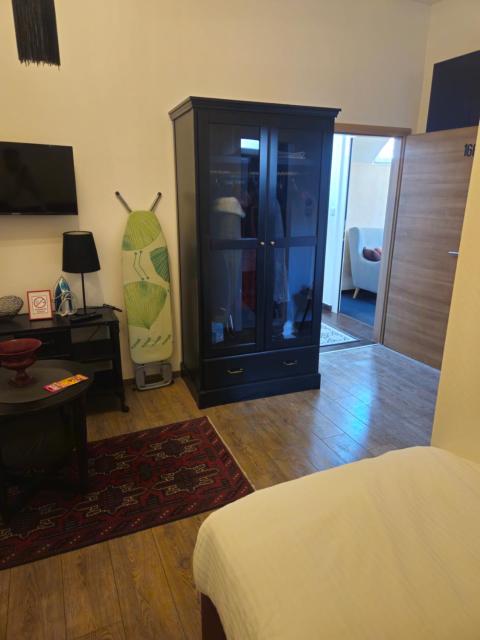 Regal Residence MK