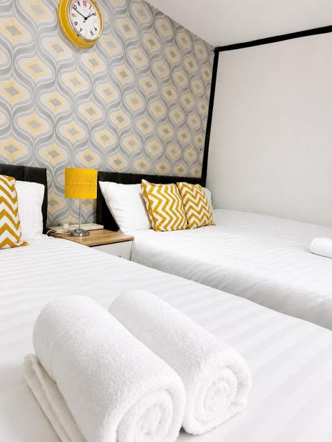 RS Prime Inn Birmingham - Premium Private Rooms & 2 Double Beds Apartment With Bathroom & Kitchen, Free Parking Near NEC, Airport, HS2 Birmingham