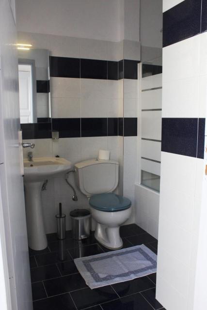 Tritonas Rooms