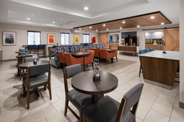 Holiday Inn Express Syracuse-Fairgrounds by IHG