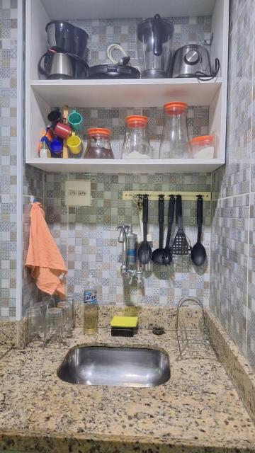 kitnet na Lapa com ótima localização e praticidade