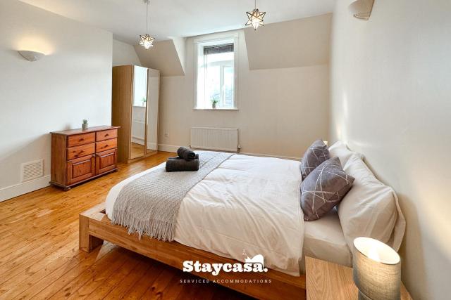 Whalley Range Hideaway 7mins to City with Parking