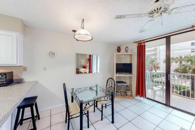Wonderful beachfront vacation complex with private pool WiFi balcony & AC