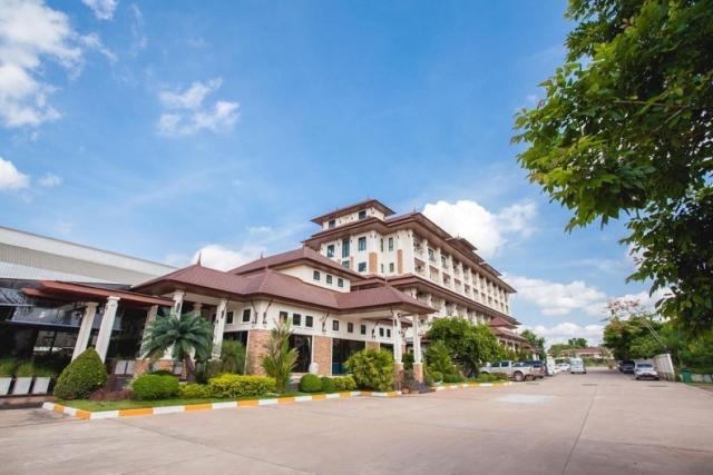 Royal Nakhara Hotel and Convention Centre