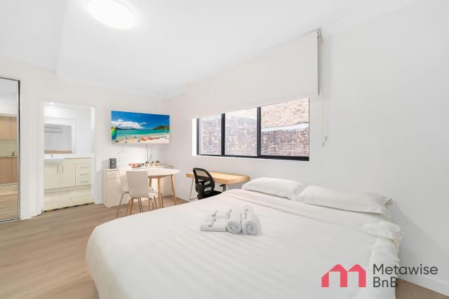 MetaWise 1Bed Next to ICC Darling Harbour 38