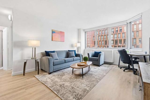 Spacious Apt in Murray Hill