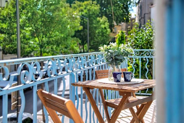 Comfortable Flat and balcony
