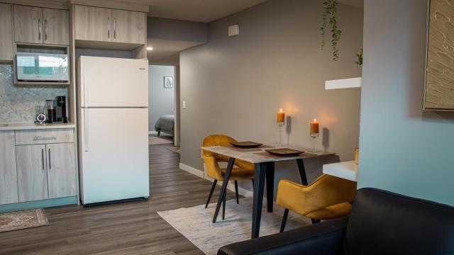 Cozy 2-Bedroom Basement for Family of 4