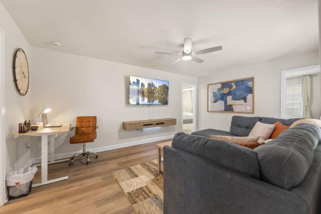 2 Kitchens & 2 Living Rooms Near Mercedes Benz Stadium, Perfect for World Cup!