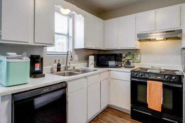 Walk to Park w/ Pond, Trails & More! Sherwood Unit