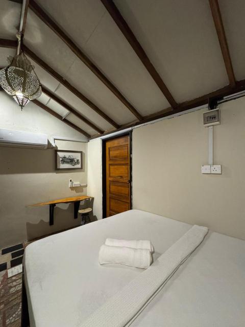 Pok Mat Beach Cabin