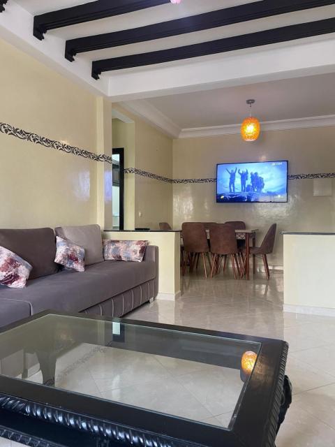 Comfortable apartment in an upscale neighborhood