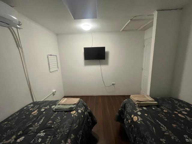 Hostel Tu Espacio RE - Habitaciones cerca del Aeropuerto
