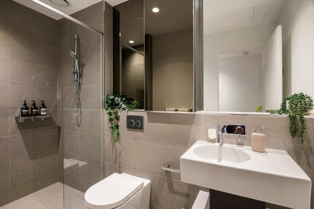 27th on Little Lonsdale 1 Bed 1 Bath Retreat for 2