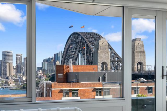 Harbour-Side Bridge Views