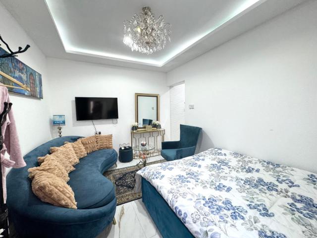 Velmora Villas room 14