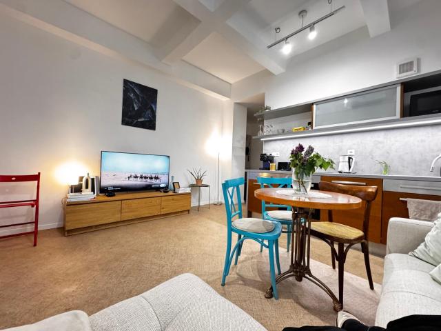 Riverside central apartment