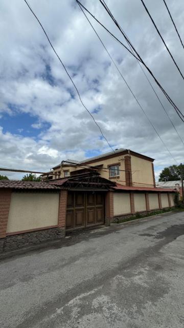 Aruzhan Hostel