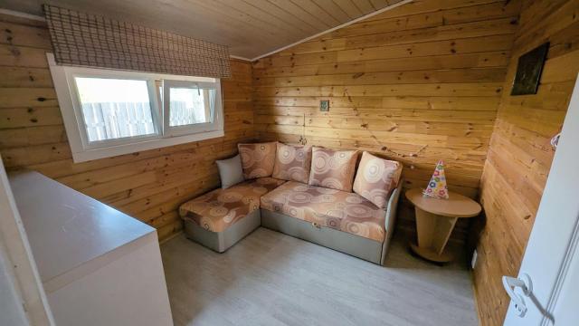 Private Wood Cabin