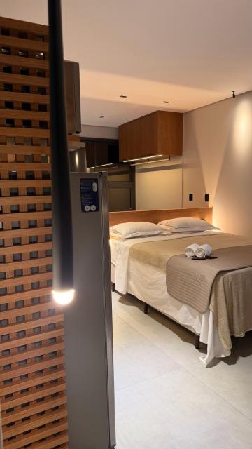 Luxury serviced apartment on the Palmas waterfront with lake view and pool, top VIP