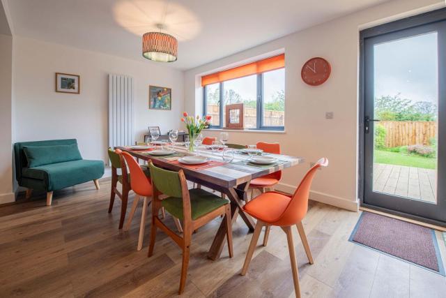 Stylish 3-Bed Home Near Scotch Corner by MCPI Hosting, Perfect For Families & Groups!