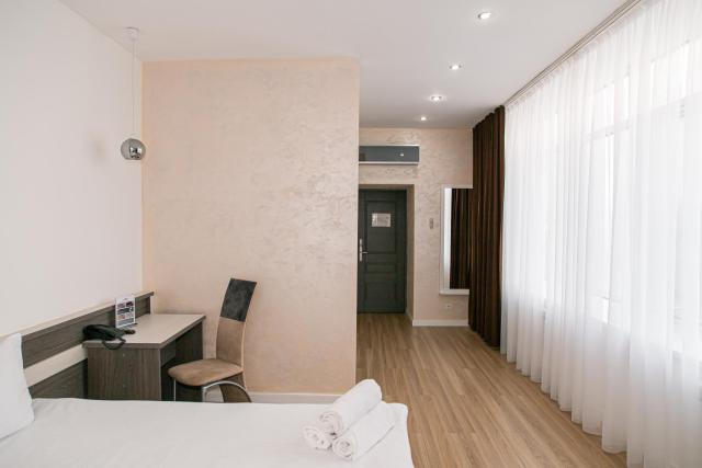 Astra City Hotel