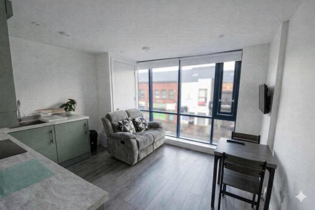 Modern 1 Bedroom Apt 2 near City Centre Parking