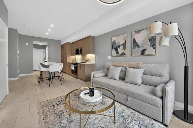 Luxury 2BR Near Stampede Modern AC