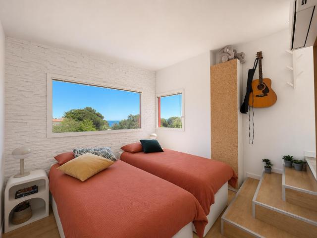 Panoramic sea view, rooftop, air conditioning, 2 bedrooms, parking