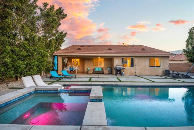 Estrella Escape | Pool, Spa & Game Room Fun