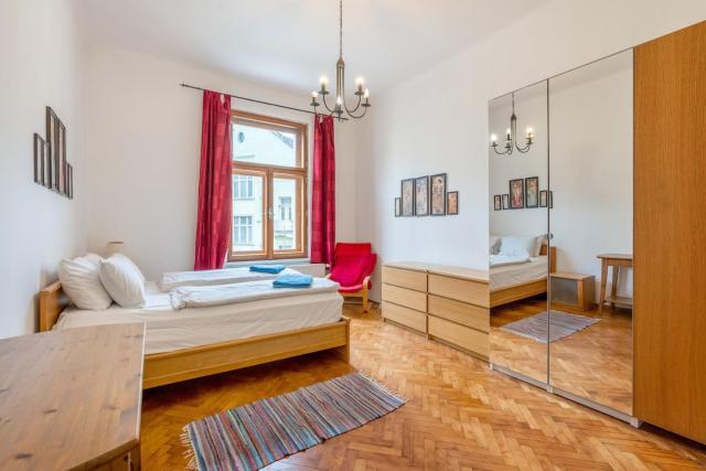 SUPERIOR Old town 2bdr apartment in city centre