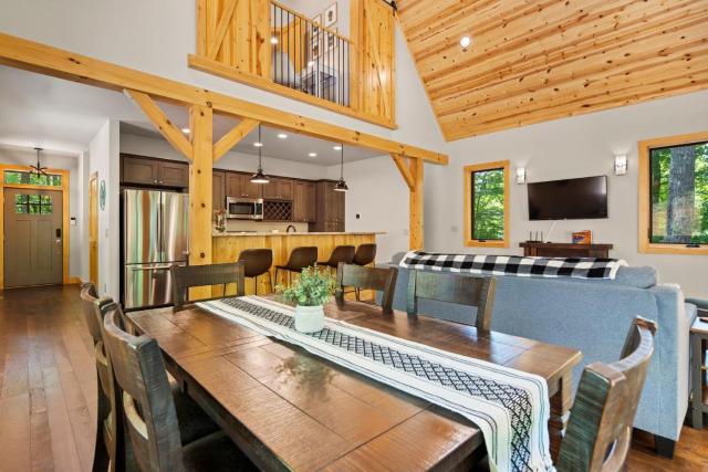 Serene Blue Ridge Pkwy Cabin