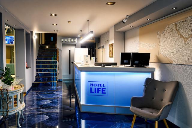 City Life Port Hotel