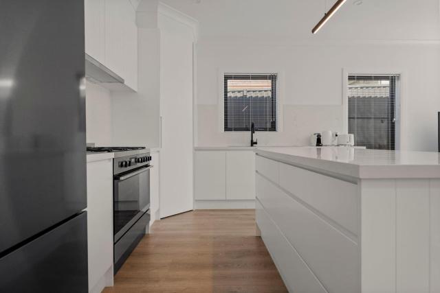Stylish & New 2 Bed & 2 Bath Apartment