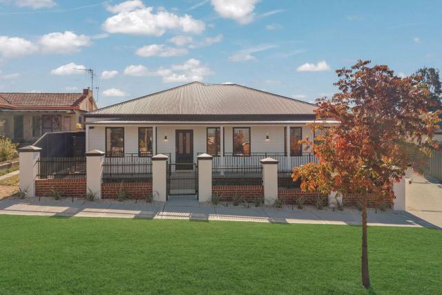 Stylish & New 2 Bed & 2 Bath Apartment