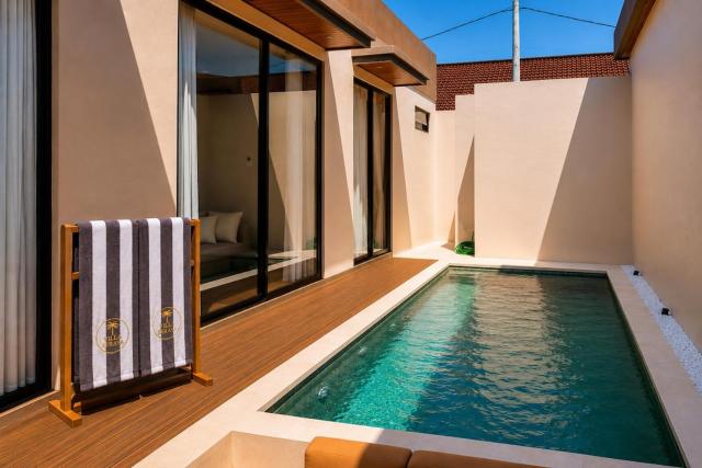 Modern Private Pool Villa near Canguu