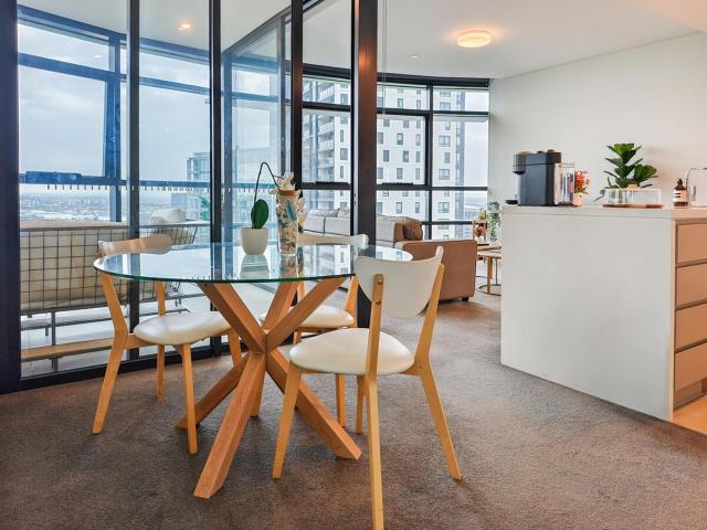 High Floor Luxury Apartment at Olympic Park