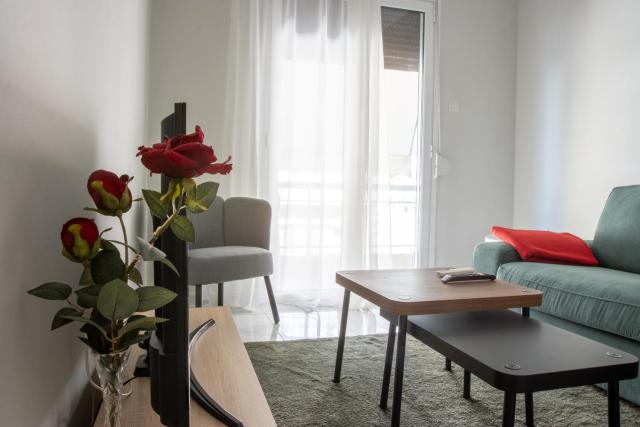 Koukaki 2BR Retreat in Athens Center near Acropolis