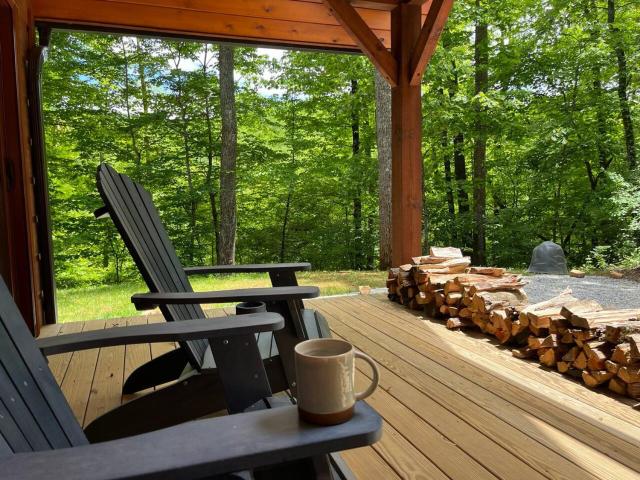 Serene Blue Ridge Pkwy Cabin