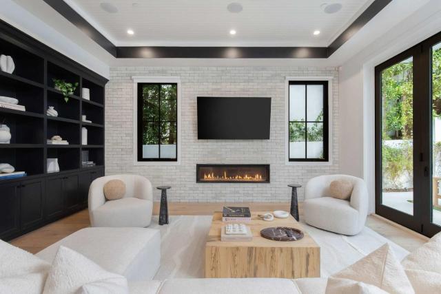 Courtney Manor by Stay Awhile Villas